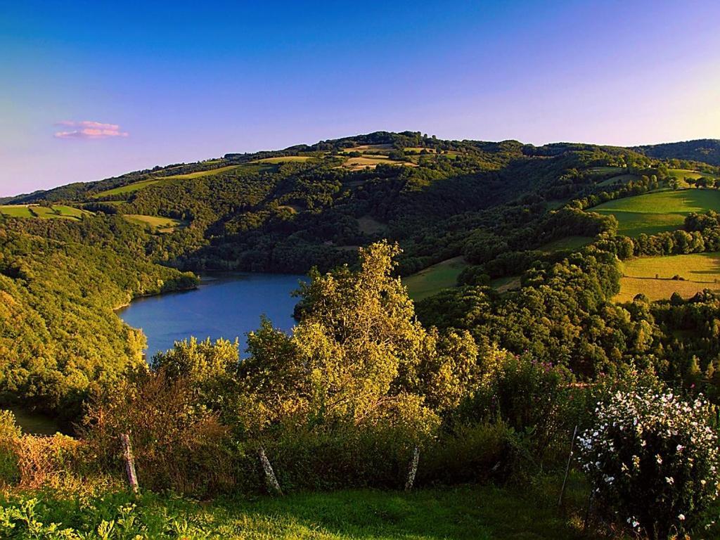 Auberge Du Lac Mandailles  Zewnętrze zdjęcie