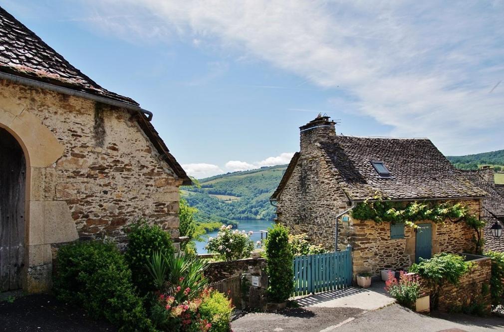 Auberge Du Lac Mandailles  Zewnętrze zdjęcie